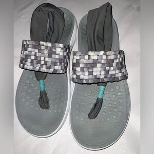 Vionic Women’s Serene Tia Gray Active Sling Orthotic Woven Sandals, Size 6